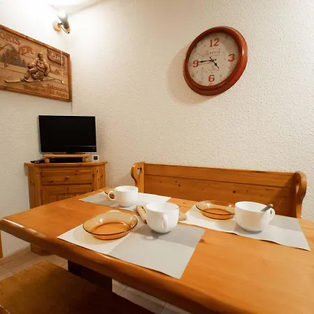 Apartment Divisible 5 Personnes Avec Balcon Et Parking Optionnel - Fr-1-291-814